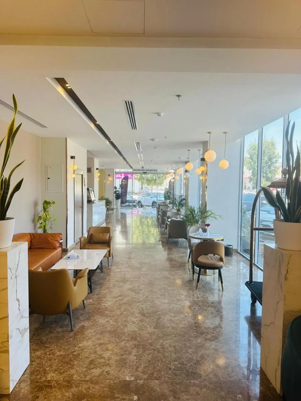Restaurant dining room.webp